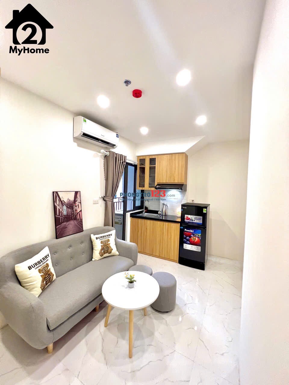 Studio ban công riêng đầy đủ tiện ích 0374797567