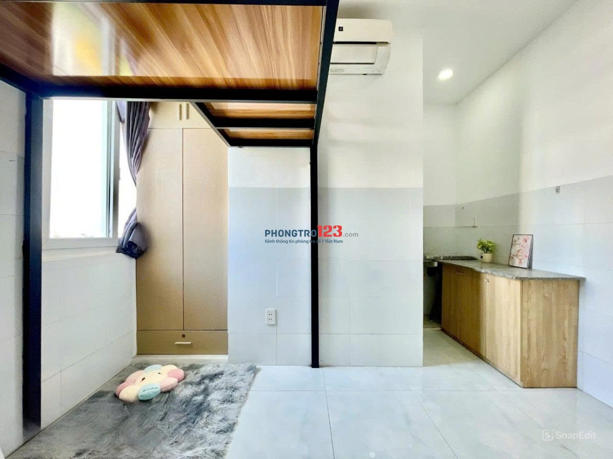 TRỐNG VÀI MÃ DUPLEX CÓ CỬA SỔ TRỜI SÁNG THOÁNG ĐẸP LUNG LINH