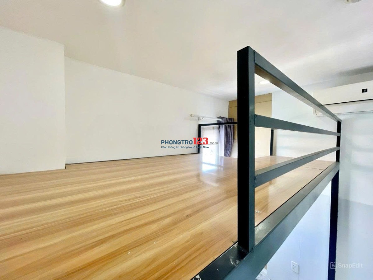 TRỐNG VÀI MÃ DUPLEX CÓ CỬA SỔ TRỜI SÁNG THOÁNG ĐẸP LUNG LINH