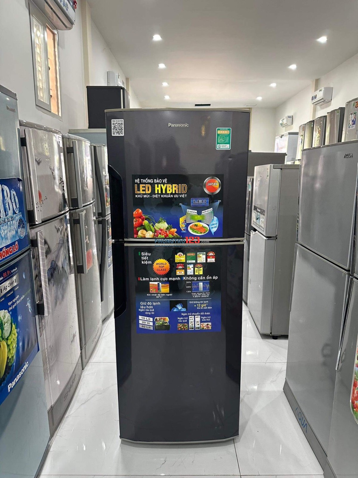 Phòng Lầu 1 - Rộng 15m2 - Có Tủ lạnh - hầm xe lớn - tách bếp, có khu tập Gym trong nhà. Chỉ 3,2tr/th
