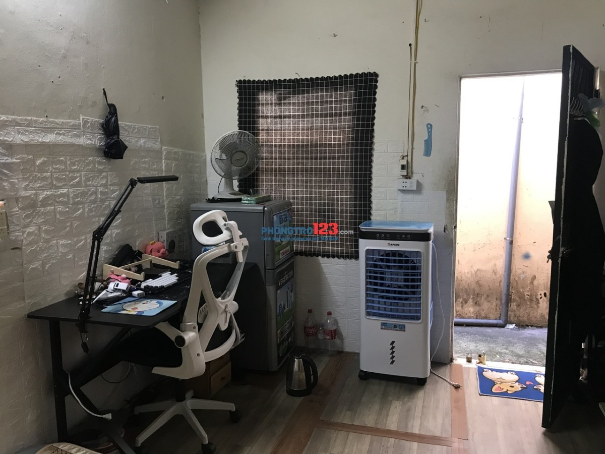 Cho thuê phòng trọ giá rẻ 15m2 chính chủ tại đường Trần Khát Chân, quận Hai Bà Trưng