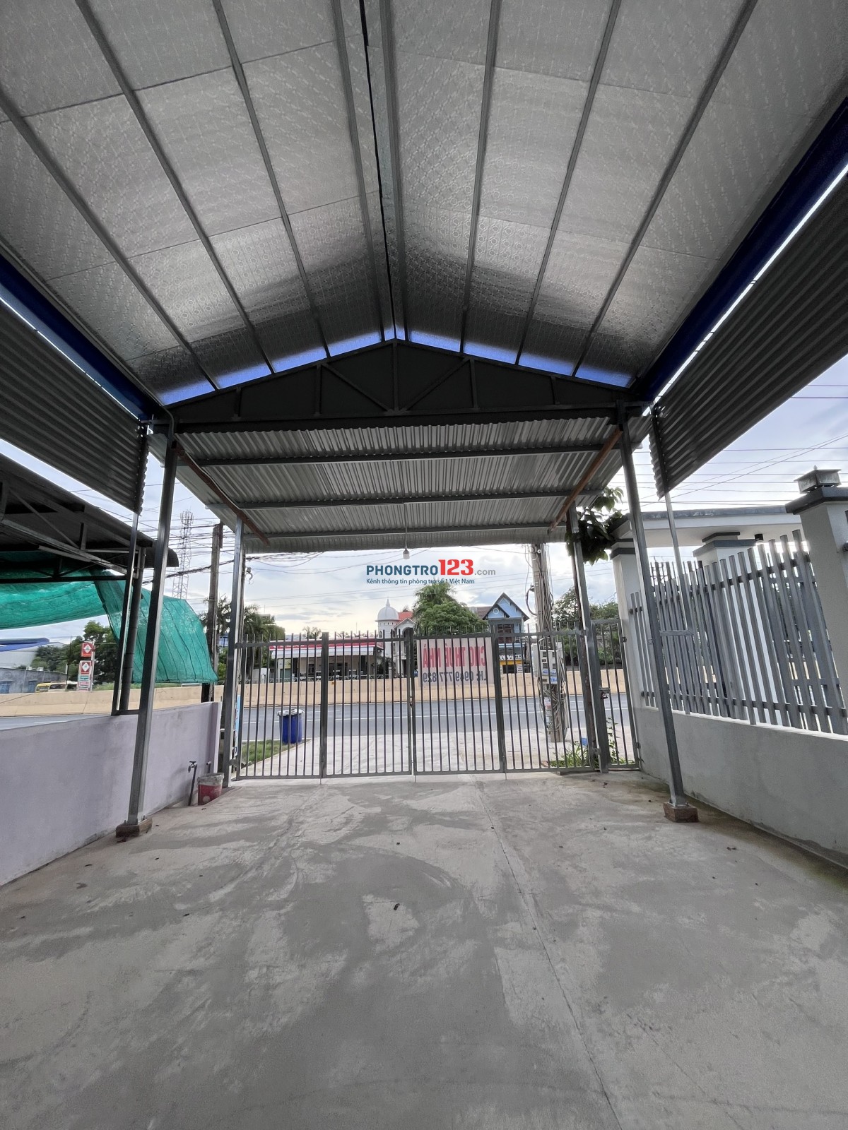 Cho thuê nhà ở, mặt bằng tại khu phố 10, phường Hưng Long