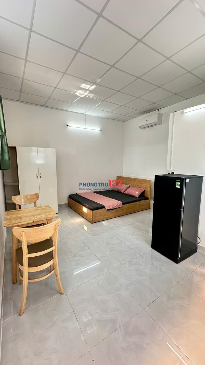 Phòng đẹp đủ nội thất 2 cửa sổ trời thoáng mát - 224/20 Lý Thường Kiệt Quận 10 (Gần ĐH Bách Khoa)