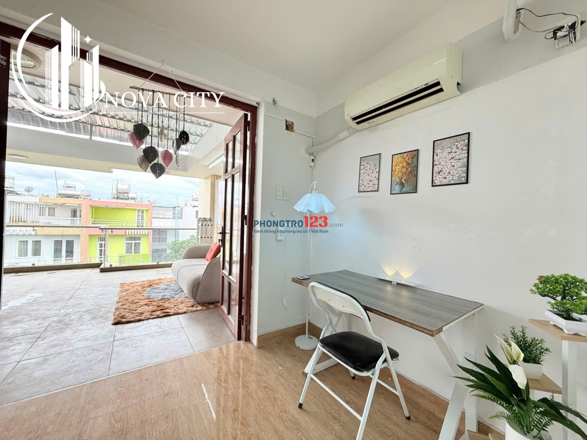 Căn hộ tách bếp, sân thượng, gần Satra Phạm Hùng