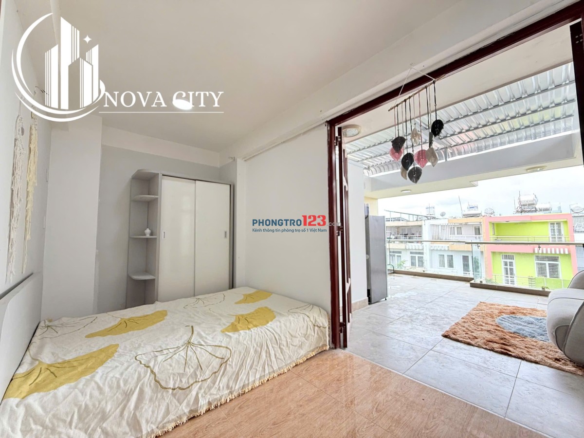 Căn hộ tách bếp, sân thượng, gần Satra Phạm Hùng