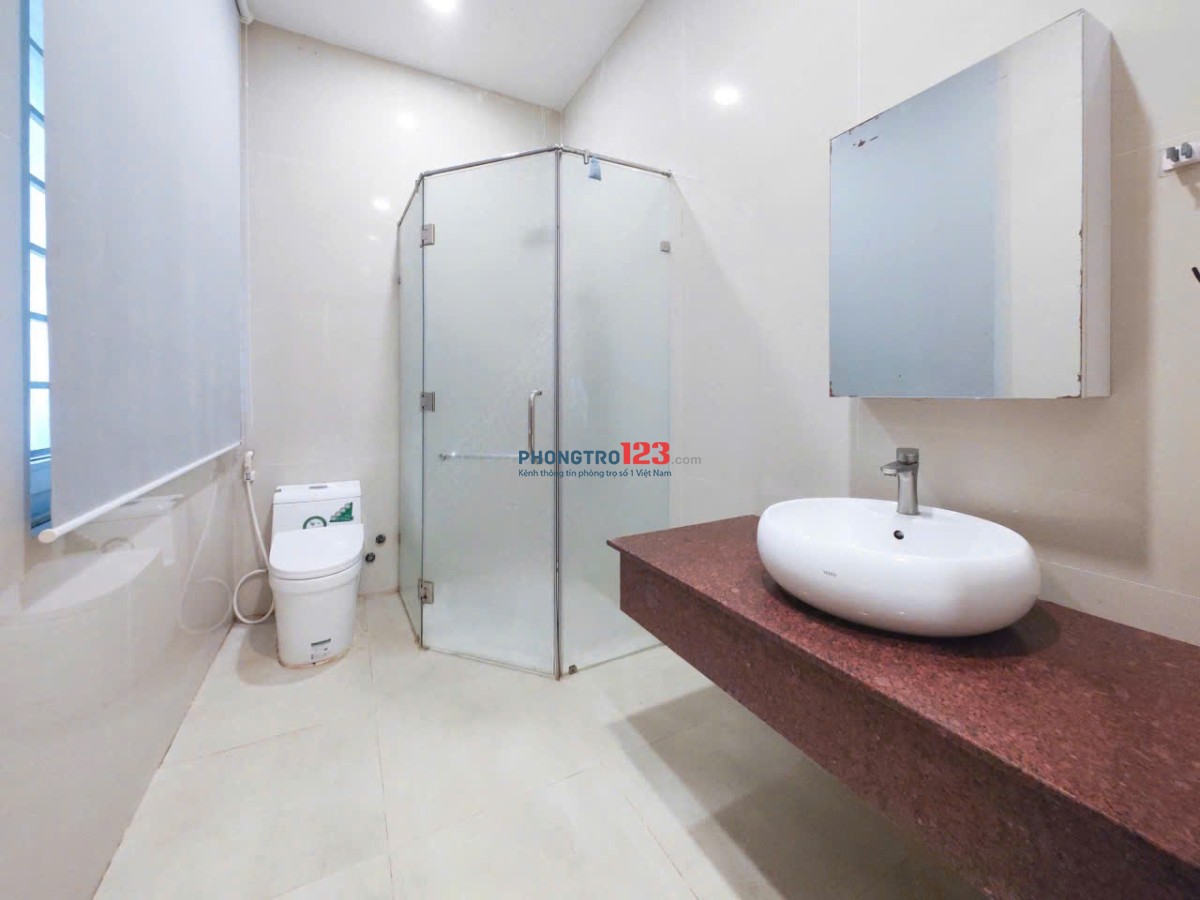 Phòng gần nhà thờ Nam Hải - Q8, gần trung tâm thương mại Satra Phạm Hùng