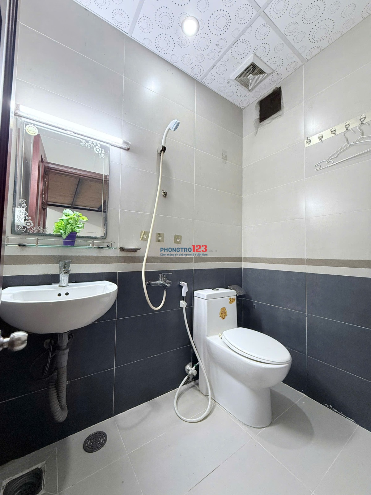 CHO THUÊ CĂN HỘ DUPLEX NỘI THẤT ĐẸP GẦN ĐẠI HỌC CÔNG THƯƠNG GIÁ CHỈ 4tr2