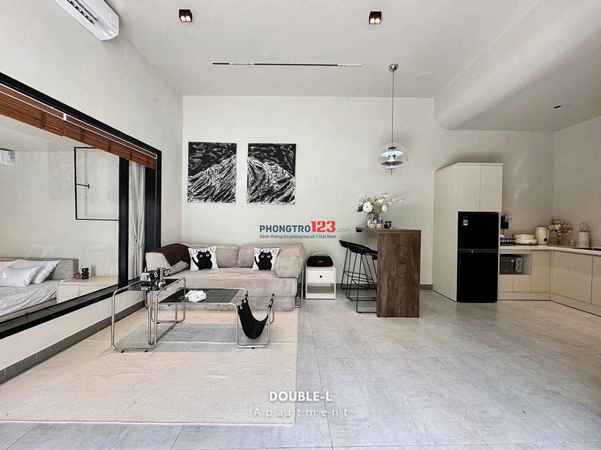 Nhà Nguyên Căn quận 3_2PN 85m2_Sân Vườn Riêng_Oto đổ cửa_Gần Bệnh Viện Bình Dân_Vòng Xoay Dân Chủ