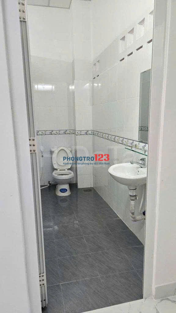 Cho thuê Nhà mặt tiền Trần Thị Nghỉ P7, 4.5x12m, trệt lầu, 2PN2WC, 20tr