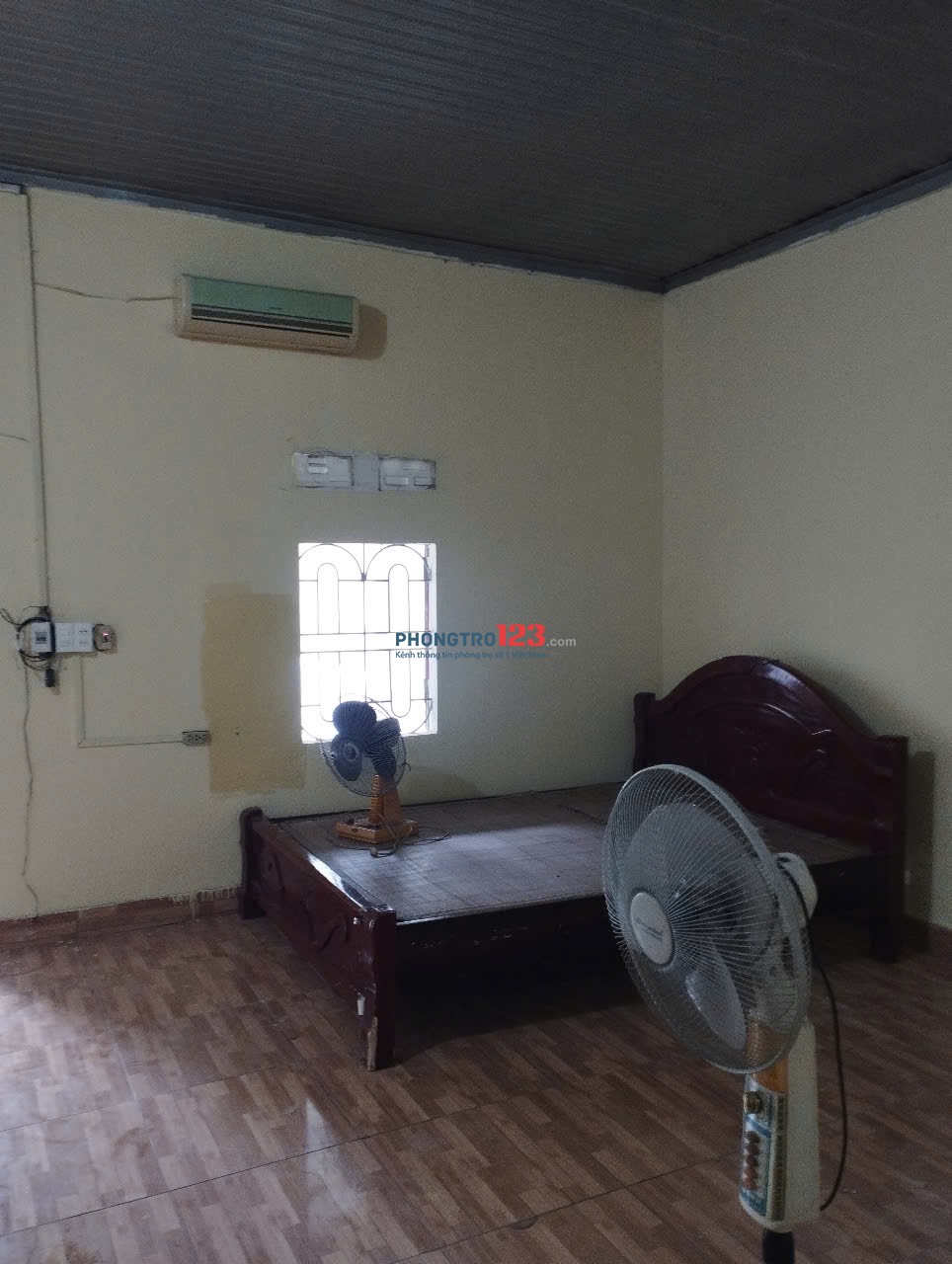 Cho thuê phòng gia đình ở hoặc cán bộ/sinh viên ở.