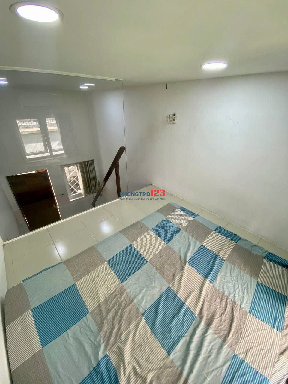 Cho thuê phòng duplex, gác cao - Cửa Sổ thoáng mát _ Gần Cầu Sài Gòn