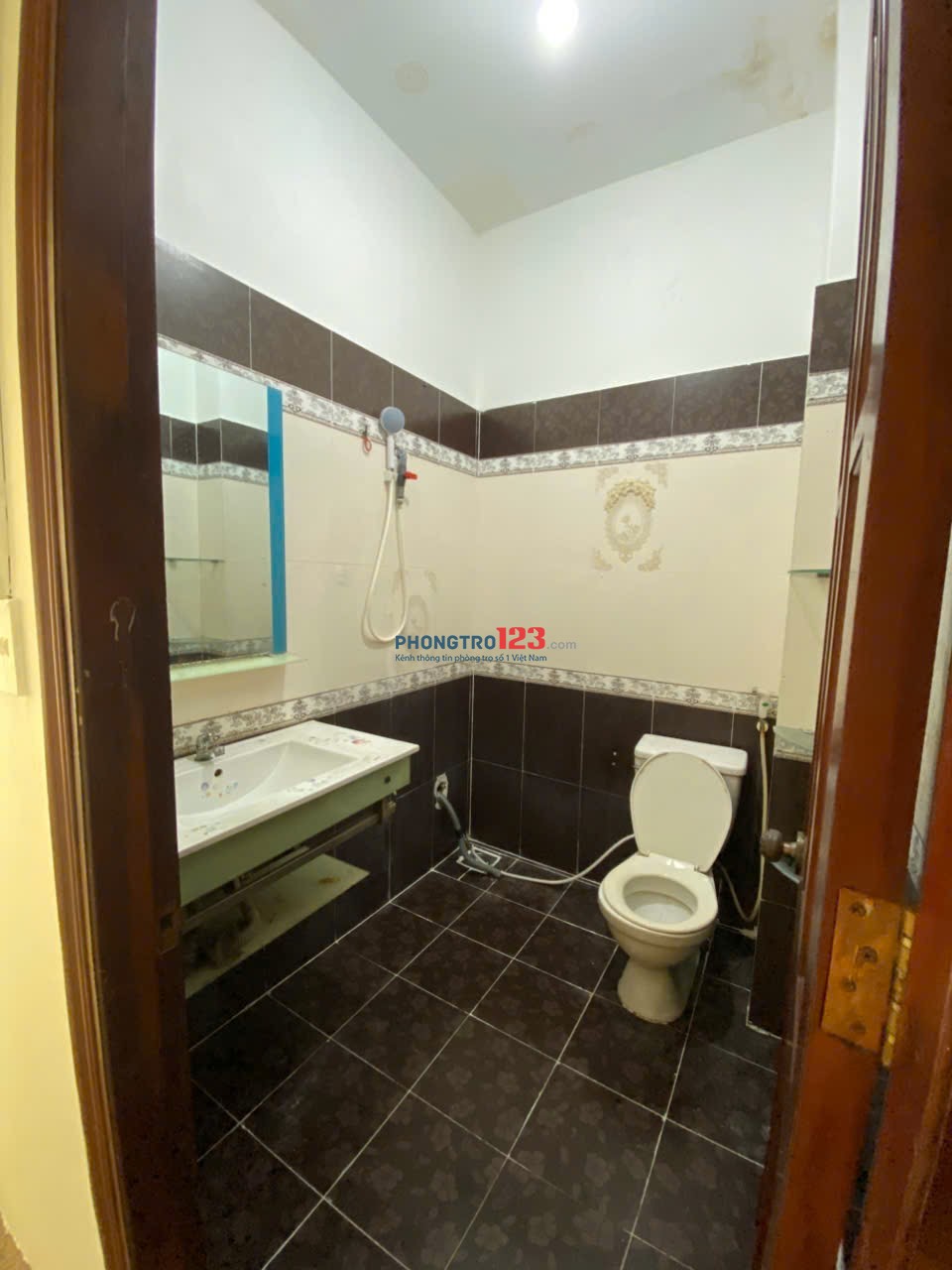 Cho Thuê Phòng Ban Công Full NT, Nguyễn Thượng Hiền, Gần Phan Đăng Lưu, Bình Thạnh