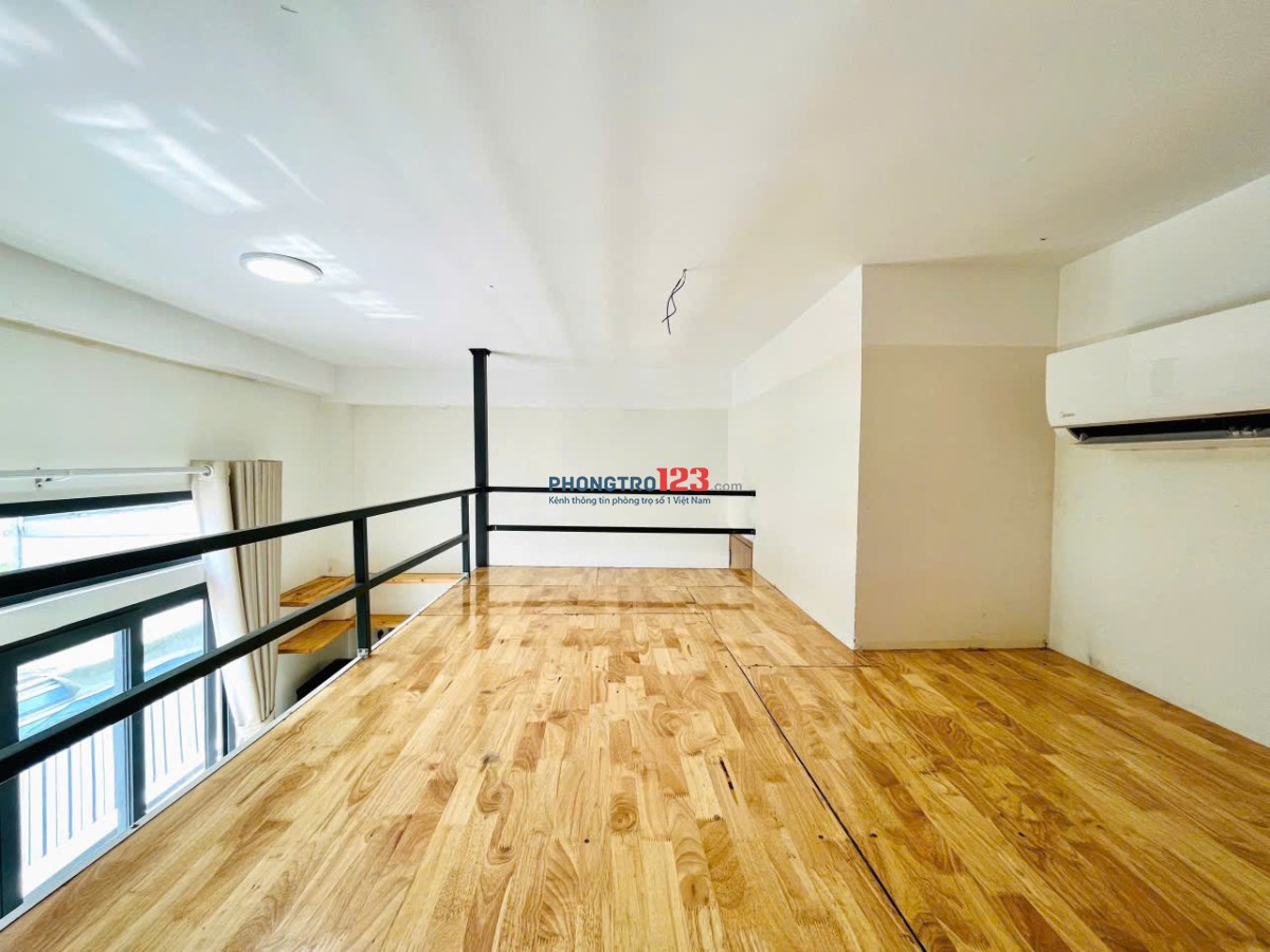 PHÒNG GÁC LỬNG MỚI CÓ THANG MÁY 4' ĐI ĐH VĂN HIẾN