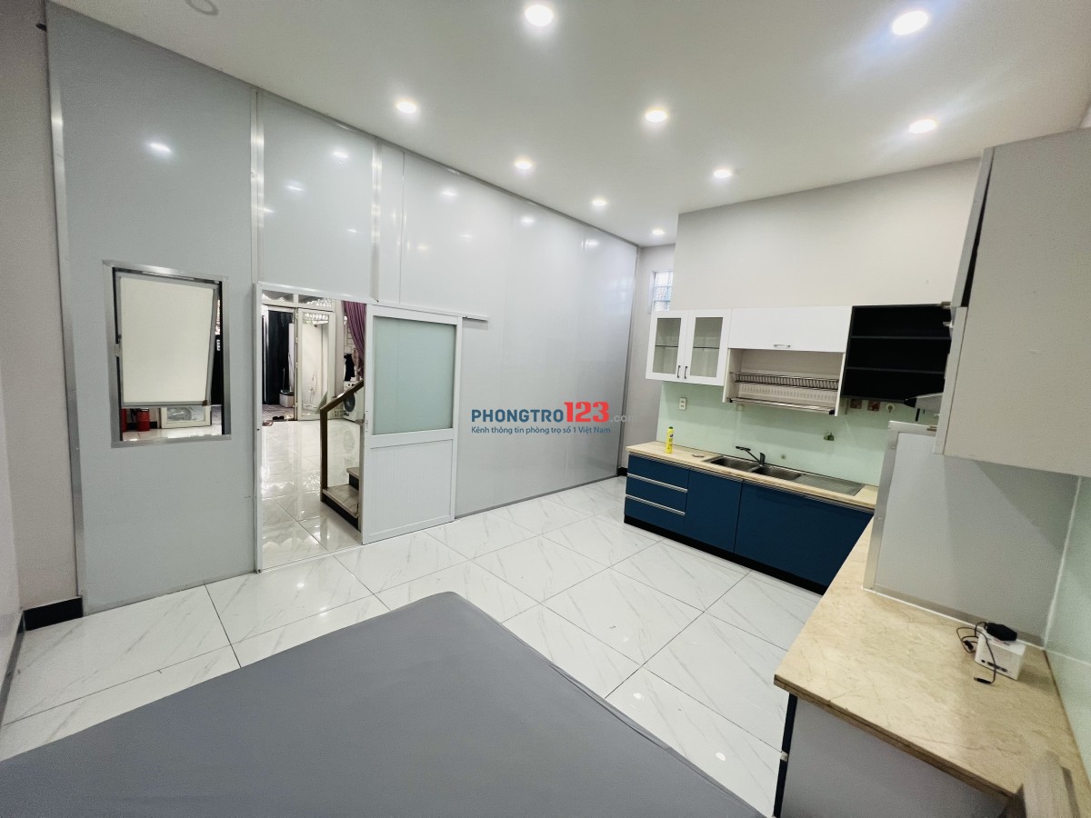 Phòng Full nội thất. Gần chợ Hiệp Bình