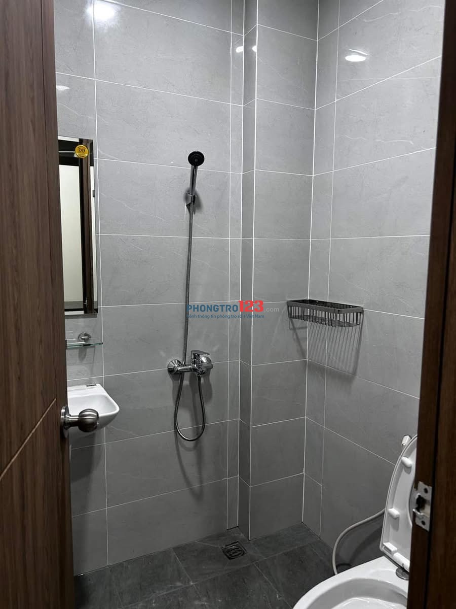 Hẻm 104 Thành Thái, P12, Q10, Cho thuê căn hộ dịch vụ. Full nội thất.
