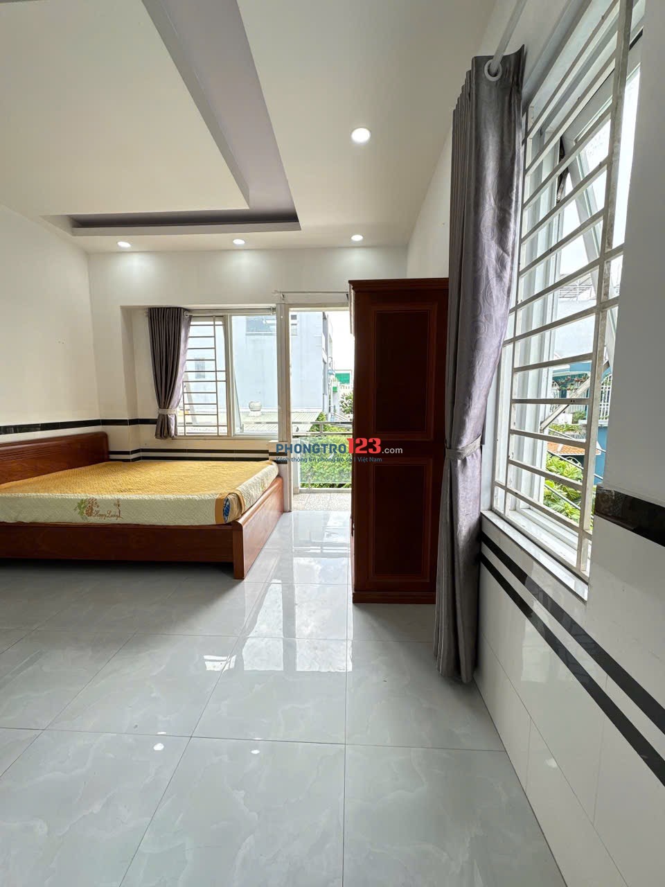 STUDIO BAN CÔNG THOÁNG MÁT - GIÁ RẺ
