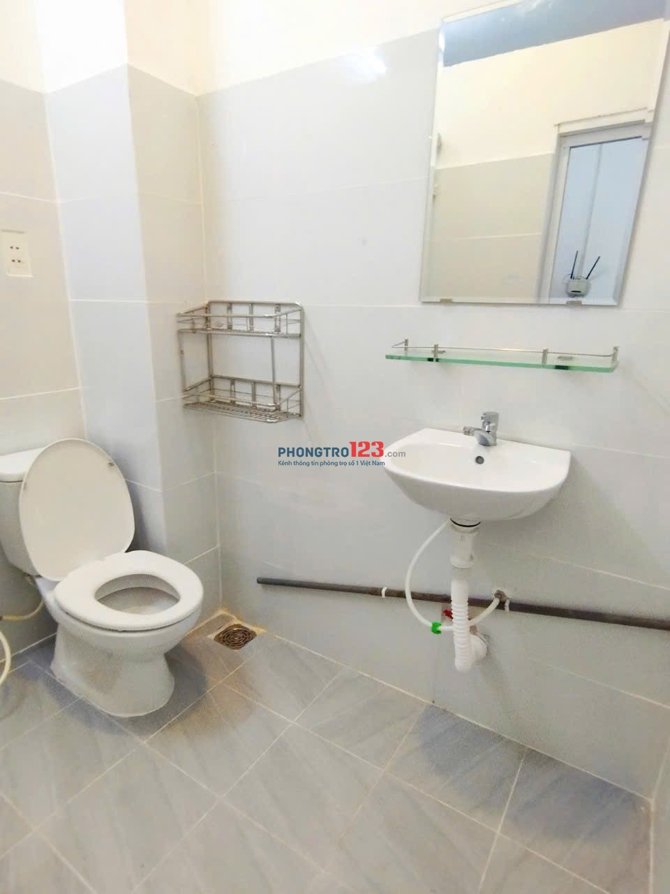 Cho Thuê Căn Hộ 1 Phòng Ngủ, Ban Công, Tách Bếp - Rộng 35m2, Đường Nơ Trang Long - Gần ĐH Văn Lang