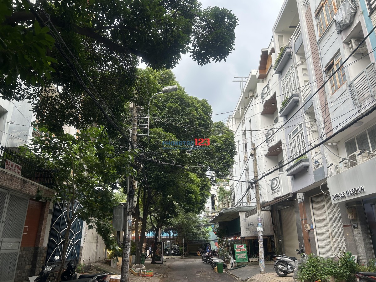 Cho thuê ktx mới, yên tĩnh ngay đường D2 Nguyễn Gia Trí, gần HUTECH, Ngoại thương