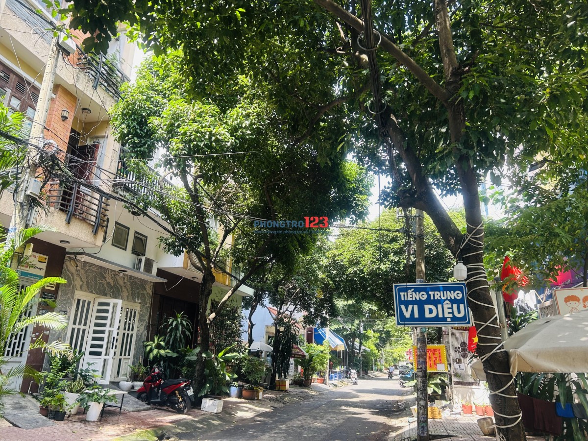 Ở ghép ký túc xá mới, xanh mát, yên tĩnh đường D2 Nguyễn Gia Trí, gần HUTECH, Ngoại thương