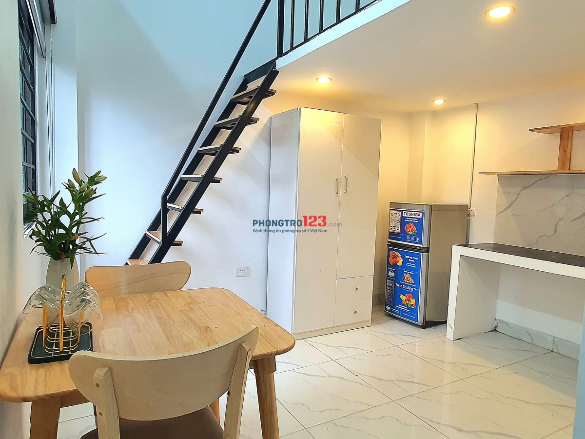 Cho thuê phòng tại 39 Yên Xá, giá chỉ 3,3 triệu, 25m2, ngay gần bệnh viện 103, hồ Văn Quán