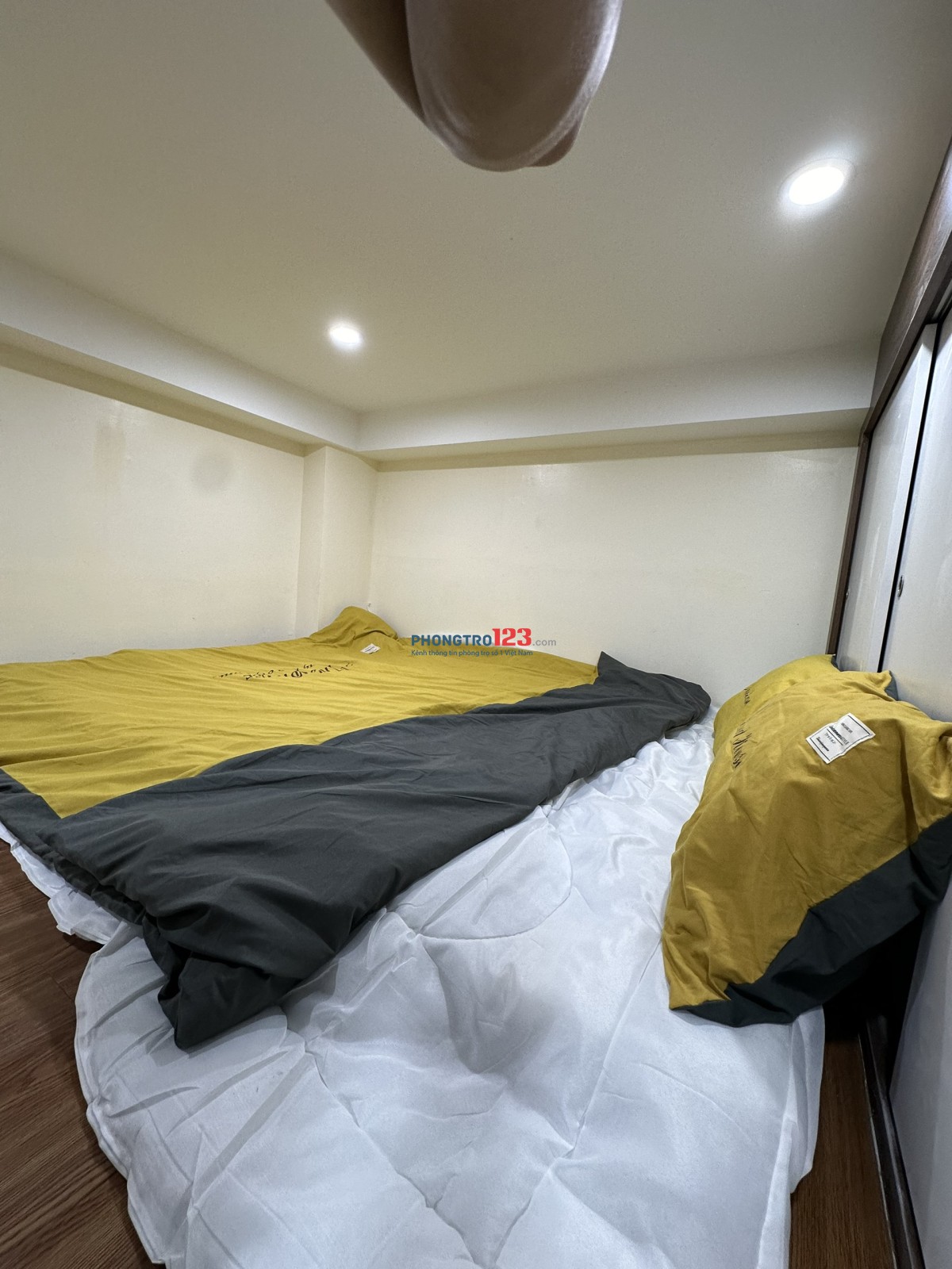 Cho thuê căn hộ mini full đồ, giá 3,6 triệu tại Nguyễn Khuyến, gần hồ Văn Quán, viện 103