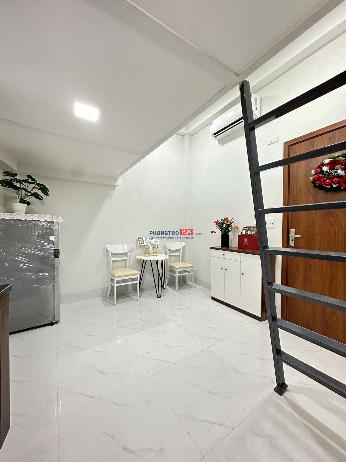 Cho thuê phòng trọ tại 111 Triều Khúc, giá cực chất 3,3 triệu, ngay trường UTT, đi bộ đến trường