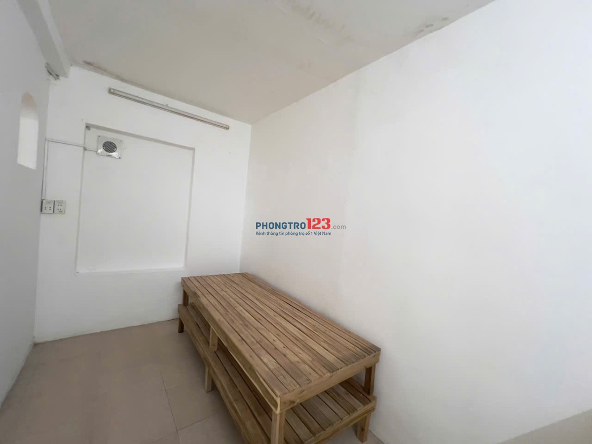 Cho thuê căn hộ tập thể mặt đường Trần Khát Chân, Hai Bà Trưng, Hà Nội