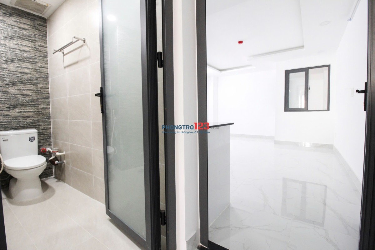 PHÒNG MỚI BAN CÔNG, FULL NỘI THẤT- NGAY AEON TÂN PHÚ, SÂN BAY TÂN SƠN NHẤT