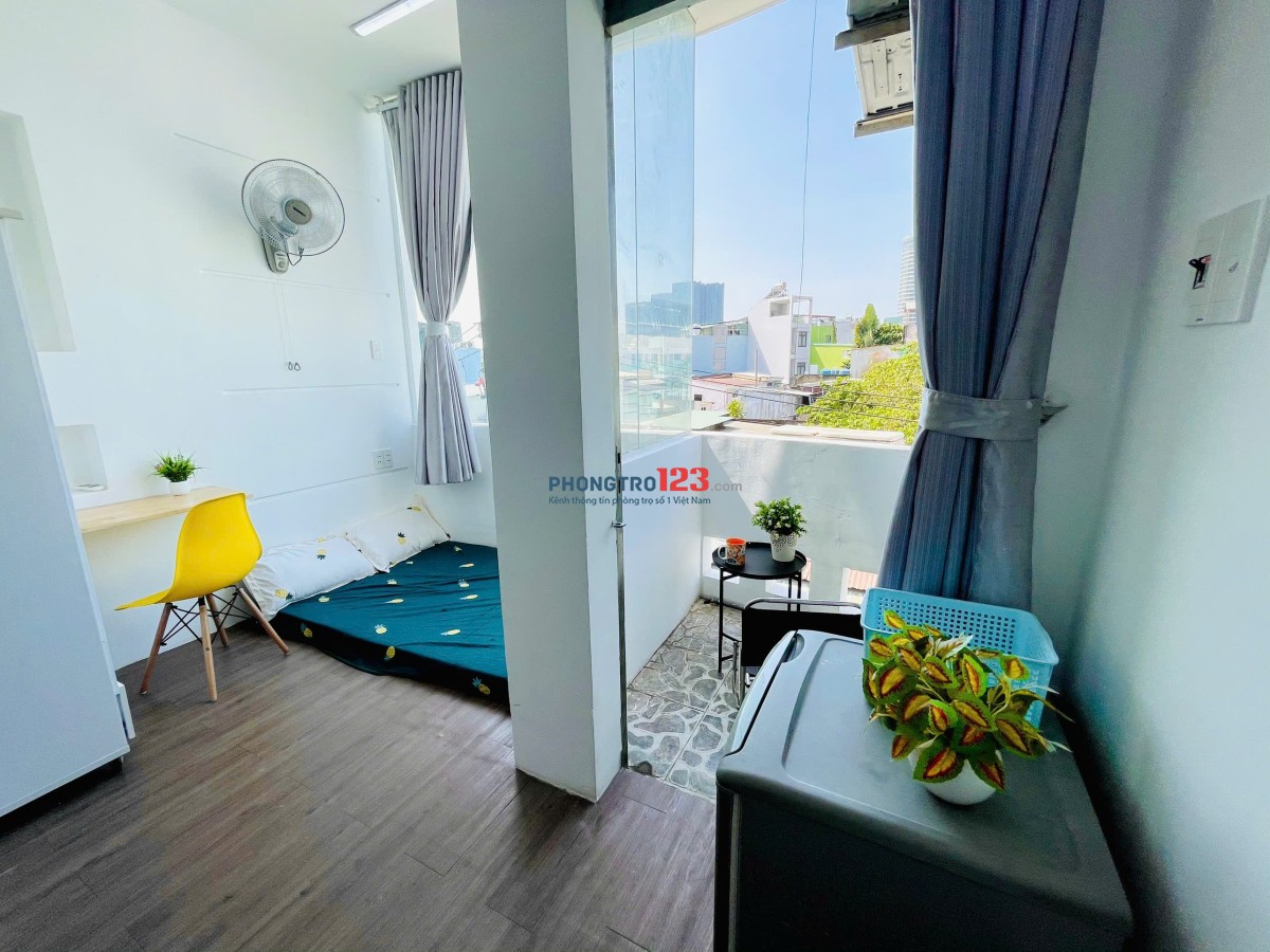 Cho Thuê Phòng Studio Ban Công, FULL NT , Nguyễn Hữu Cảnh Gần Landmark