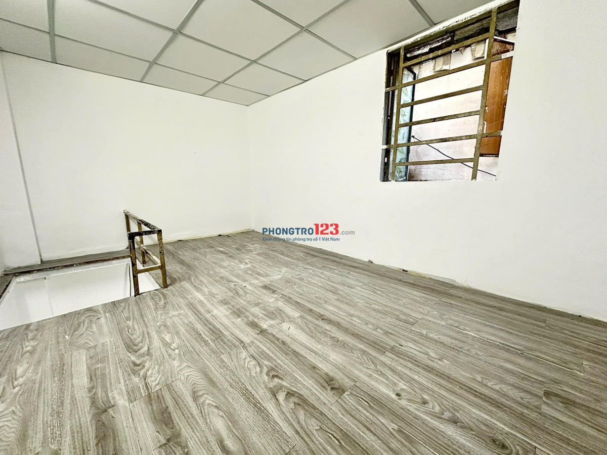 NHÀ TRỌ BÌNH THẠNH CHO THUÊ GÁC RỘNG CAO 1M8, DIỆN TÍCH 30M2