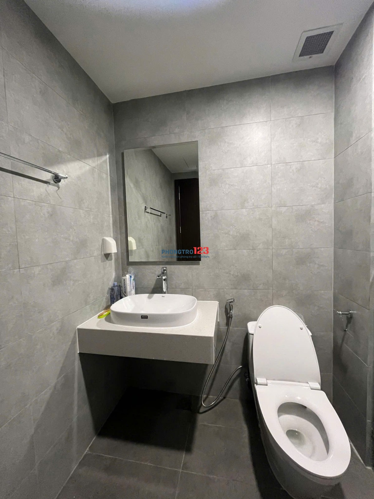 Officetel, Sky Center, Phổ Quang, Tân Bình - 50m2, 1p ngủ, full NT, 12tr