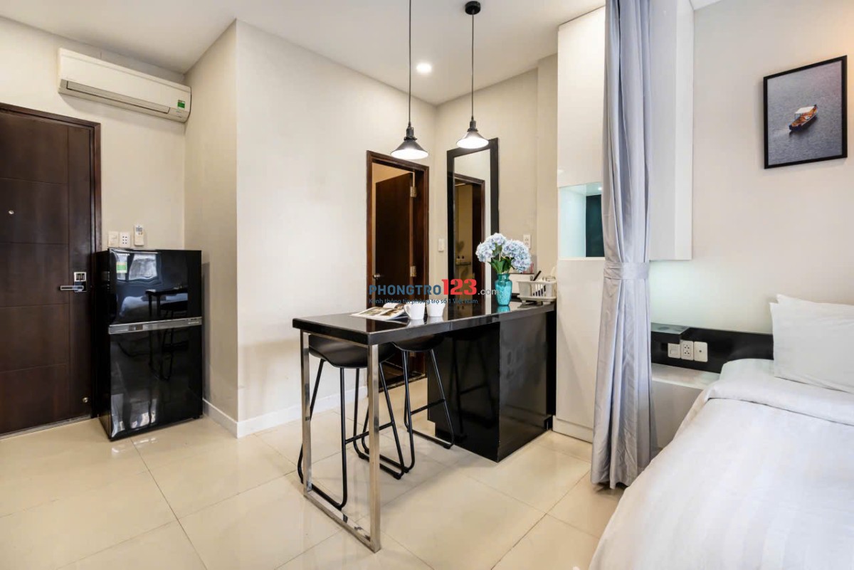 Cho thuê căn hộ cao cấp ngay trung tâm quận 1 40m2_Thang máy_Gần Chợ Bến Thành_Bùi Viện_CV 23/09