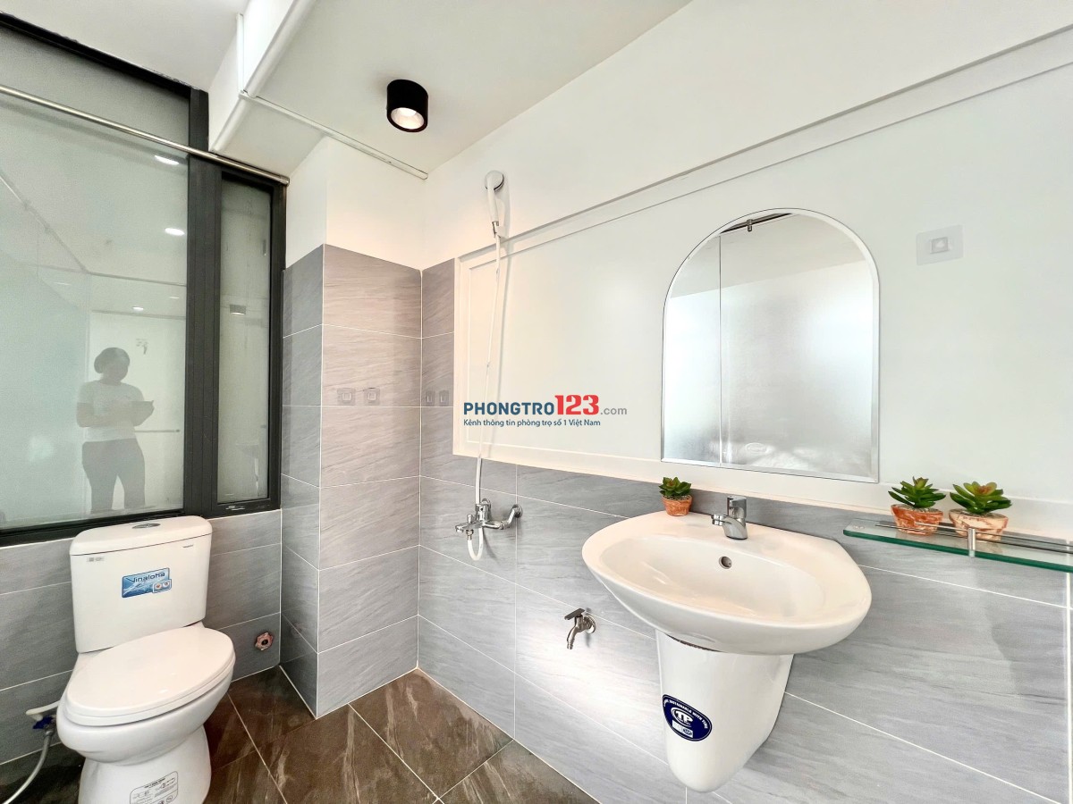CHO THUÊ CĂN HỘ PENHOUSE BANCONG FULL NỘI THẤT NGAY CẦU TAN THUẬN TÂY QUẬN 7