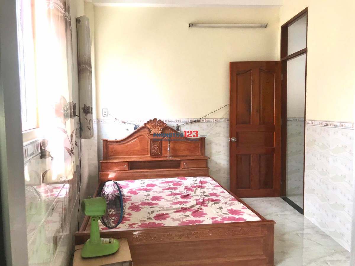 Phòng Trọ Quận 3 - Máy Lạnh, cửa sổ - Giá Sinh Viên