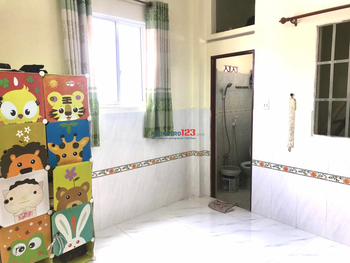 Phòng Trọ Quận 3 - Máy Lạnh, cửa sổ - Giá Sinh Viên
