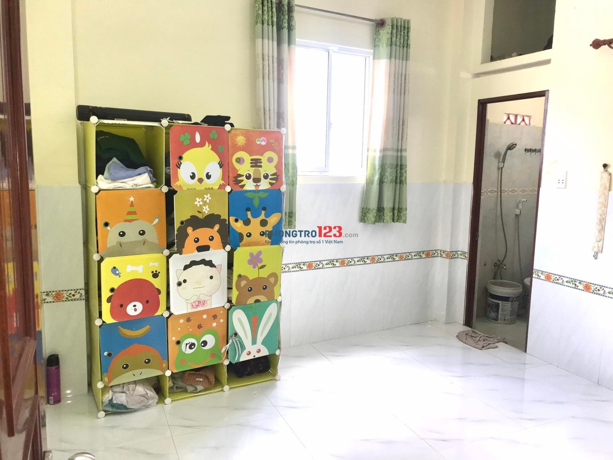 Phòng Trọ Quận 3 - Máy Lạnh, cửa sổ - Giá Sinh Viên