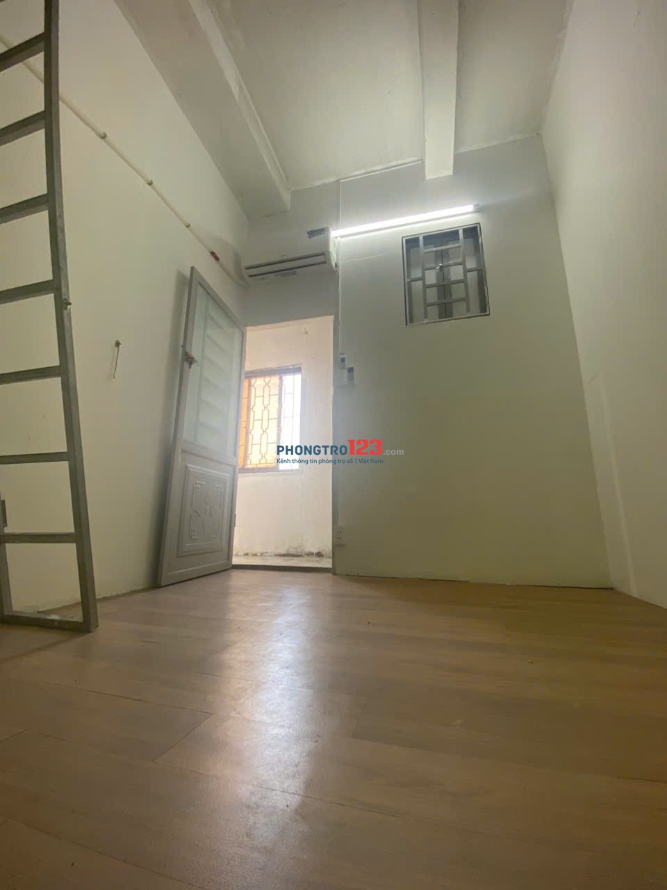 PHÒNG TRỌ MÁY LẠNH CÓ GÁC TRẦN VĂN ĐANG Q3 GIÁ RẺ