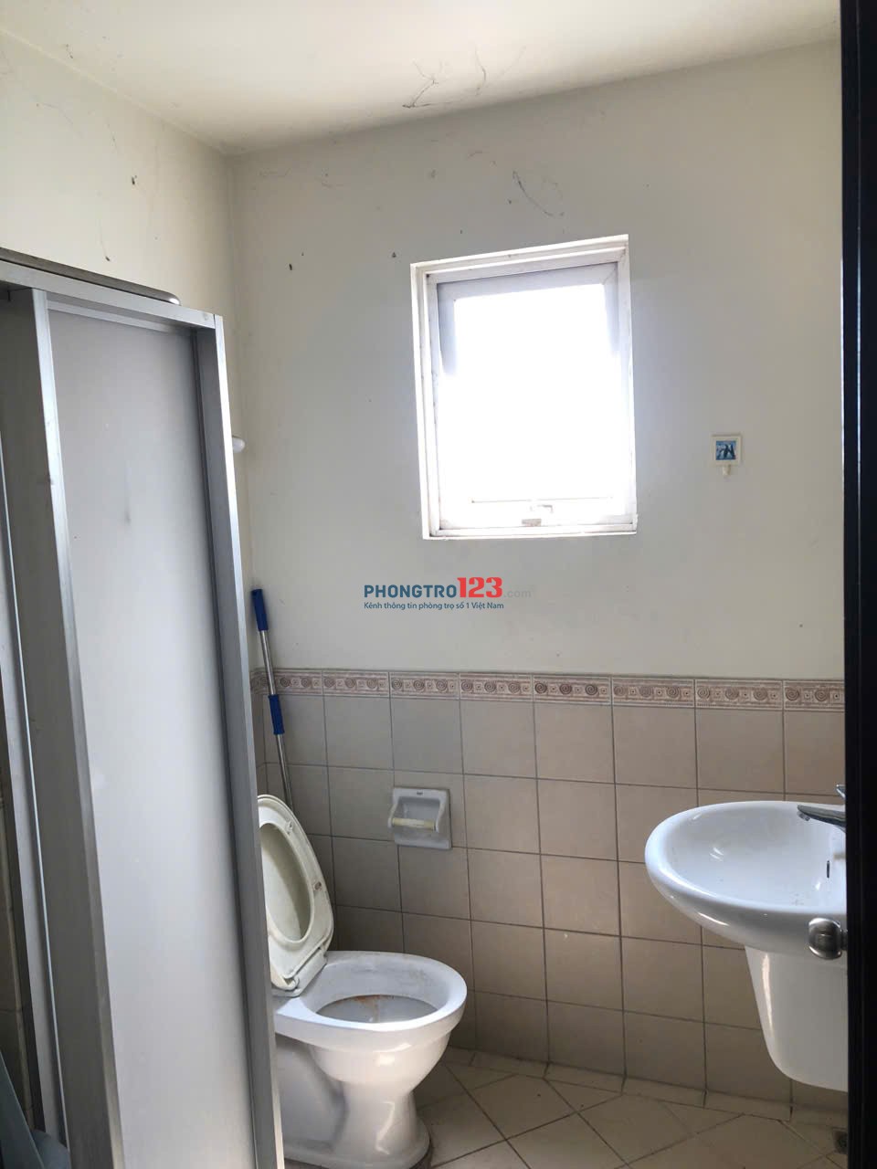 Cho thuê căn hộ An Phú Quận 6, Dt : 101 m2, 2PN, Giá : 8 tr/th, ( Có Nội Thất )