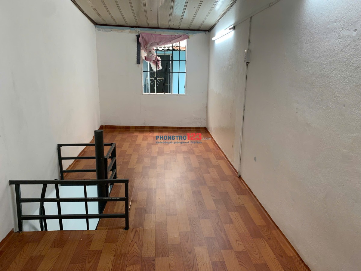 NHÀ TRỌ BÌNH THẠNH CHO THUÊ GÁC RỘNG CAO 1M8, DIỆN TÍCH 30M2