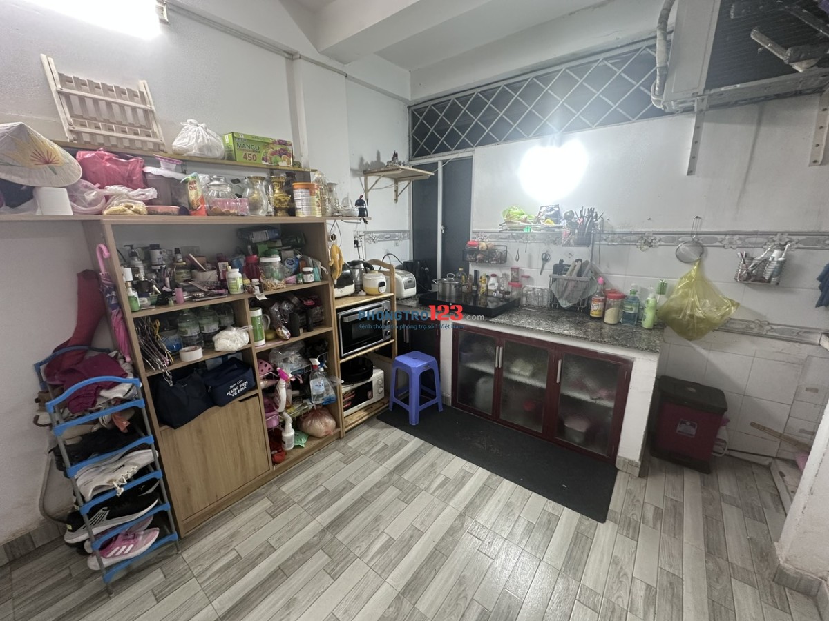 Cho thuê chung cư ngay trục Âu Cơ gần Bệnh Viện Quận Tân Phú