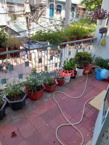 Cho thuê rẻ nguyên căn 4.2 x 17m 1 trệt 1 lầu Phong Phú Q8 TP.HCM