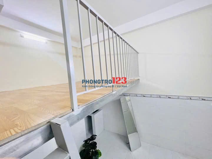 TRỐNG LẠI 1P NGAY CHẾ LAN VIÊN CỬA SỔ TRỜI CHỈ 2TR8 GẦN HUIT
