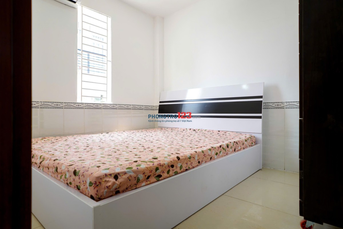 Phòng tách bếp đủ nội thất - 62/1A Trương Công Định Q. Tân Bình ( Gần Etown Cộng Hòa)