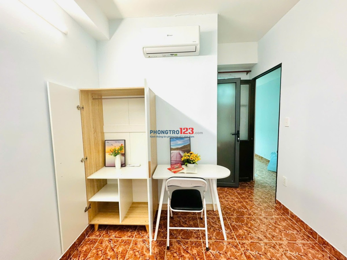 Phòng 14m2 - 20m2, toilet riêng, máy lạnh, Nguyễn Giản Thanh, quận 10.