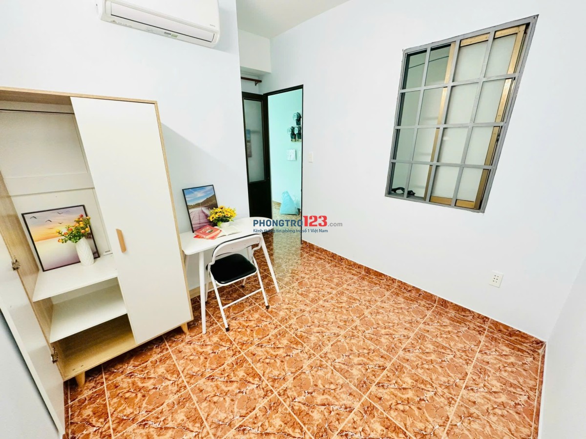 Phòng 14m2 - 20m2, toilet riêng, máy lạnh, Nguyễn Giản Thanh, quận 10.