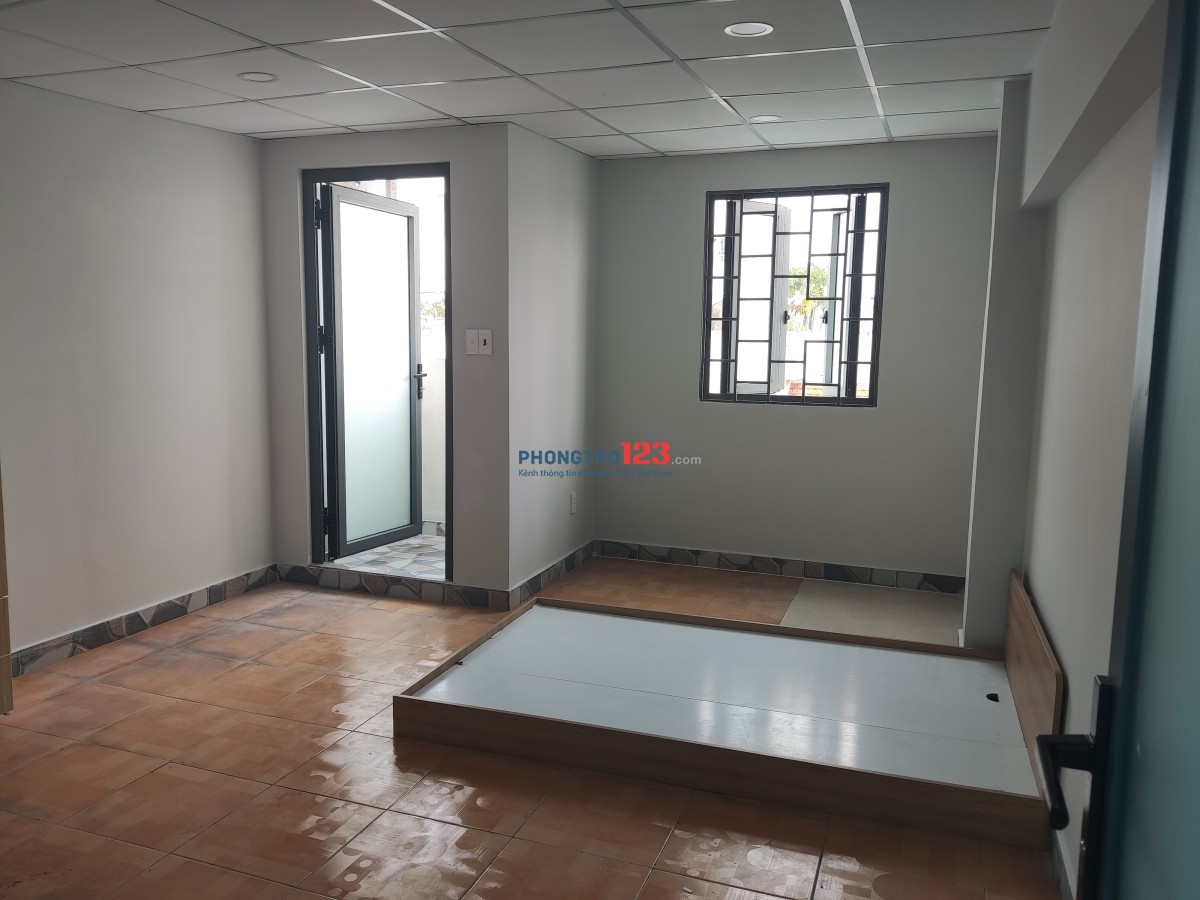 Phòng 14m2 - 20m2, toilet riêng, máy lạnh, Nguyễn Giản Thanh, quận 10.