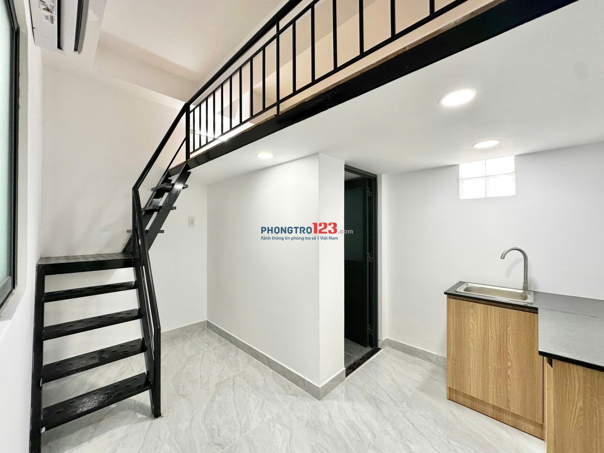 Phòng 20m2 - 3tr, gác lửng, máy lạnh, bếp, ban công/cửa sổ, mặt tiền đường ngay gần CV phần mềm Q.12