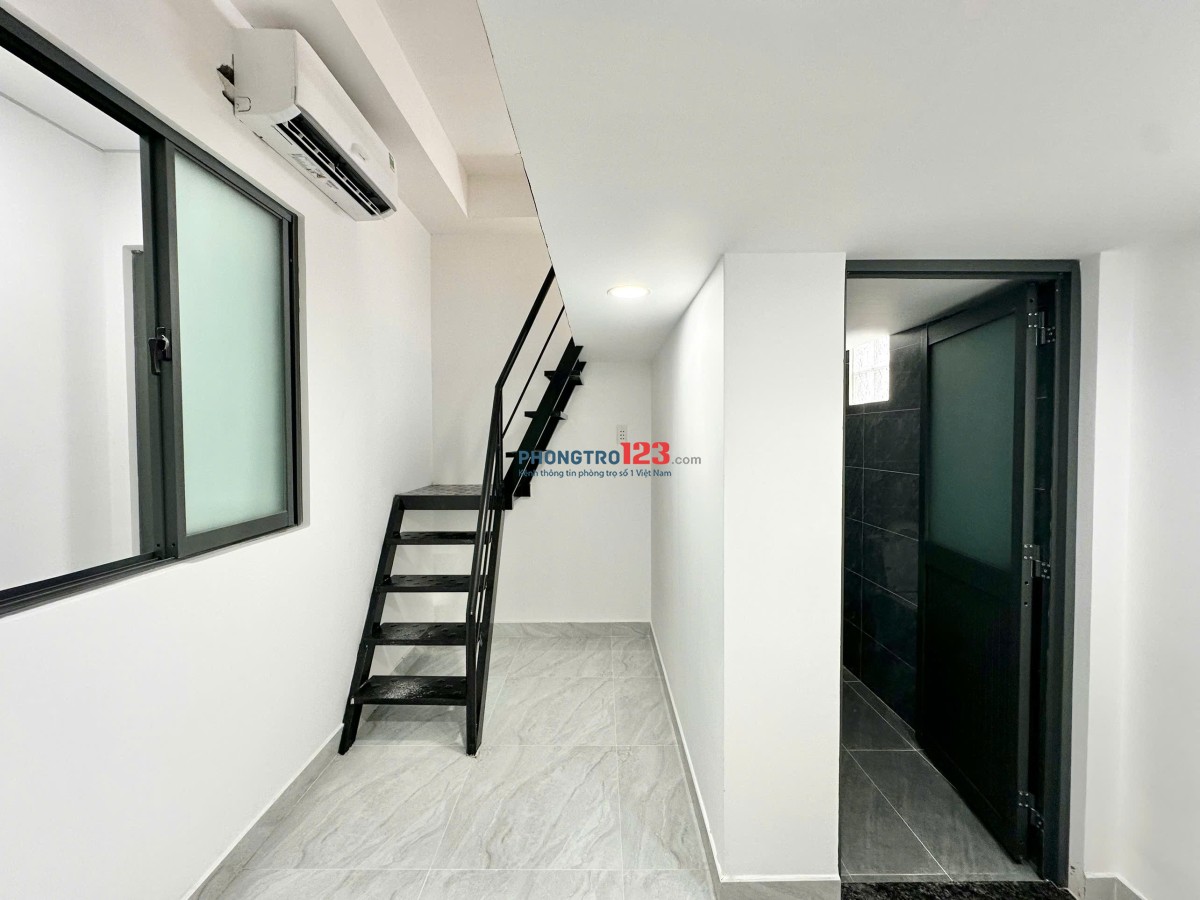 Phòng 20m2 - 3tr, gác lửng, máy lạnh, bếp, ban công/cửa sổ, mặt tiền đường ngay gần CV phần mềm Q.12