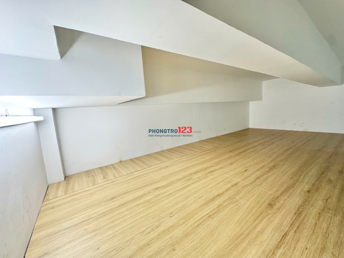 Phòng 20m2 - 3tr, gác lửng, máy lạnh, bếp, ban công/cửa sổ, mặt tiền đường ngay gần CV phần mềm Q.12