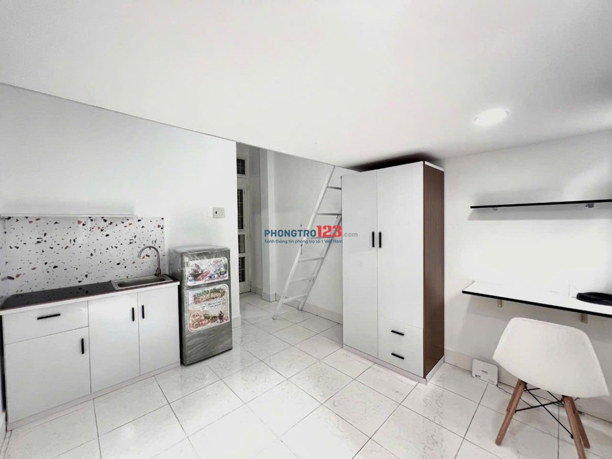 Căn hộ duplex, ban công rộng 35m2 - Gần Phan Xích Long - Phù Hợp ở 2-3 khách